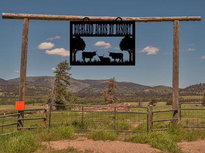 Large Entrance/Gate Farm Sign with Longhorn Family