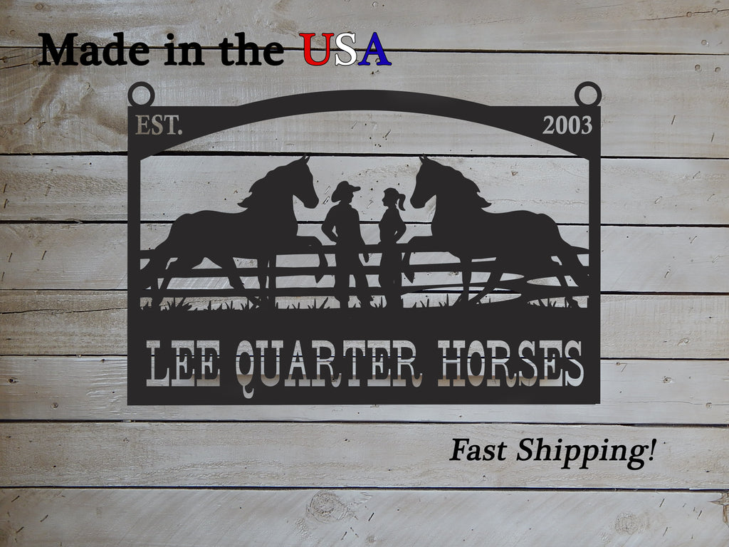 Entrance/Gate Farm Sign with Horses and Couple