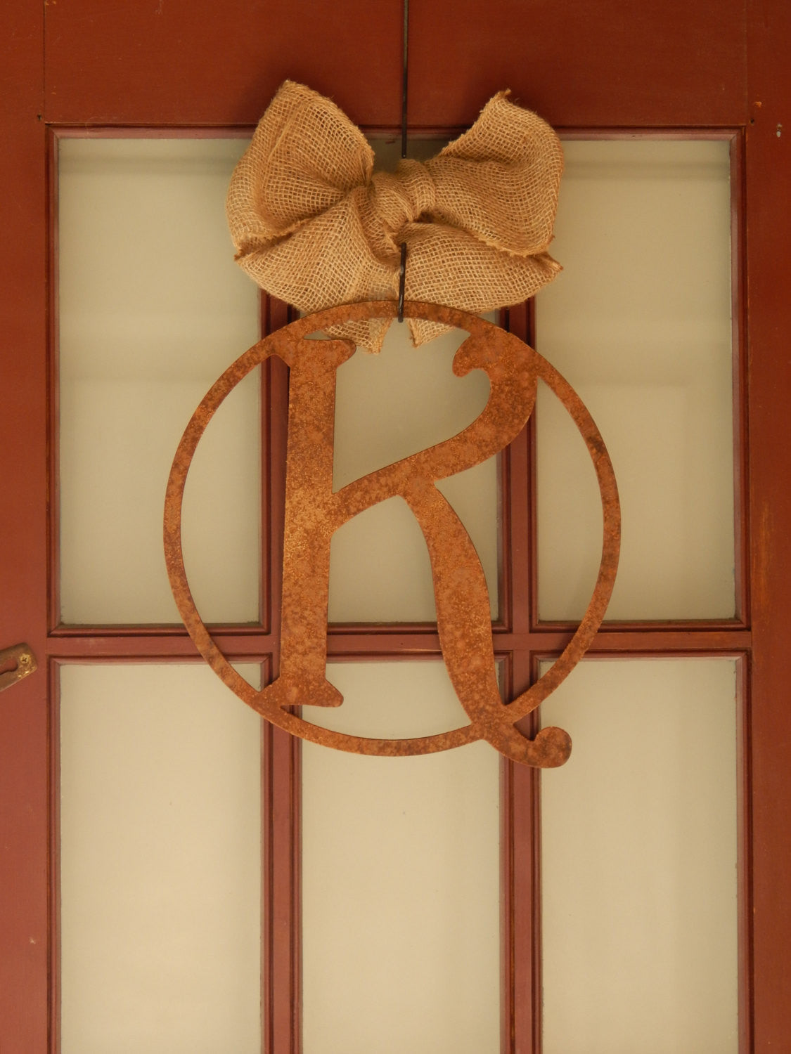 20" Circle Door Hanger with Initial