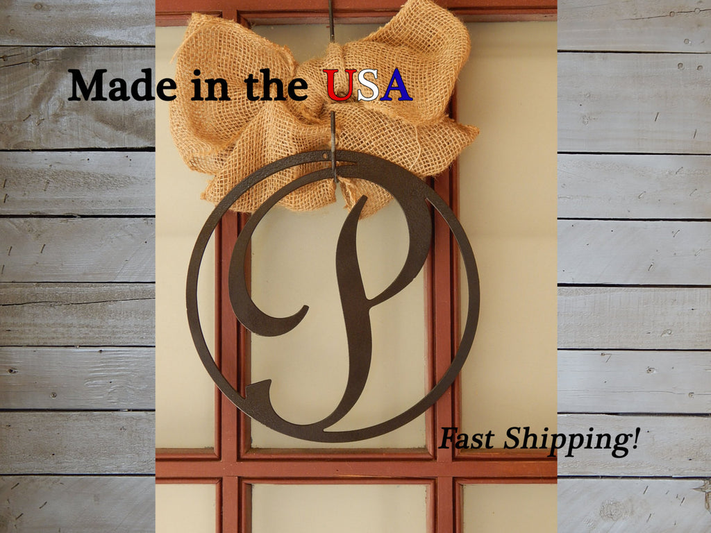 10" Circle Door Hanger with Initial