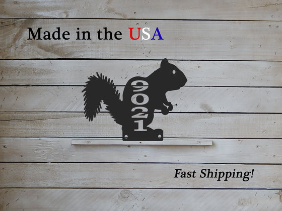 Squirrel Mailbox topper with Mounting Tab